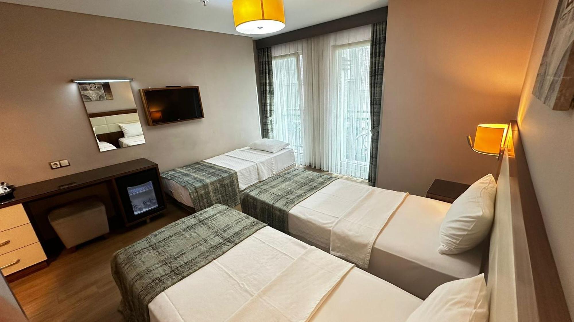 เดอะ เมเรตโต โฮเต็ล อิสตันบูล โอลด์ซิตี้ Hotel ภายนอก รูปภาพ